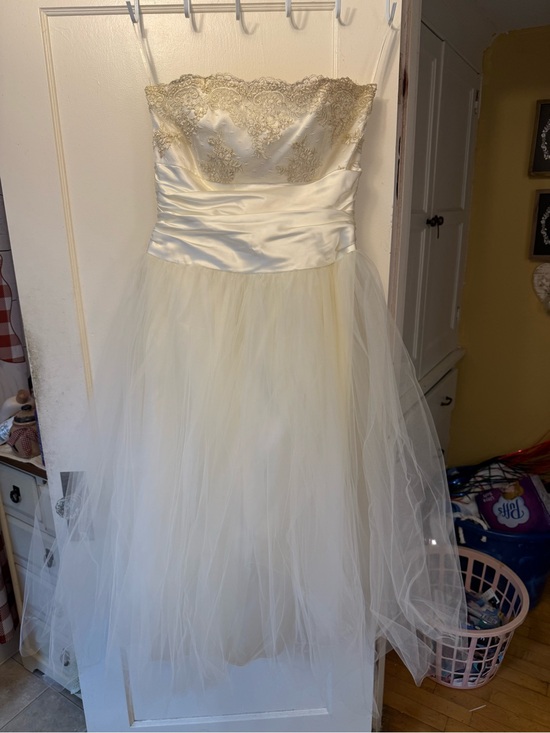 Jessica McClintock Dresses & Skirts - Jessica McClintock Ivory Tea Length Gown with Gold Lace Accents